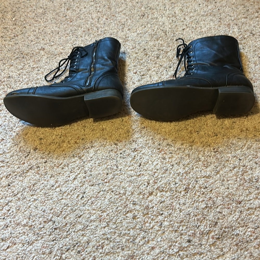 Mandy Bootie - Picture 4 of 5